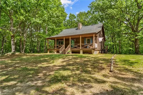 536 Brookhaven Rd, Statesville, NC 28625