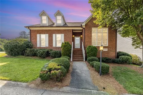 2000 Williamsburg Manor Ct, Winston Salem, NC 27103