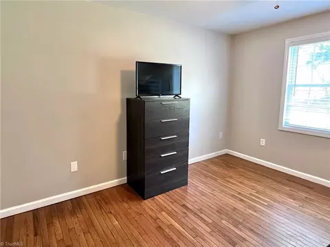 Bedroom - 147 Dutchman Rd, Harmony, NC 28634 photo 6 of 6
