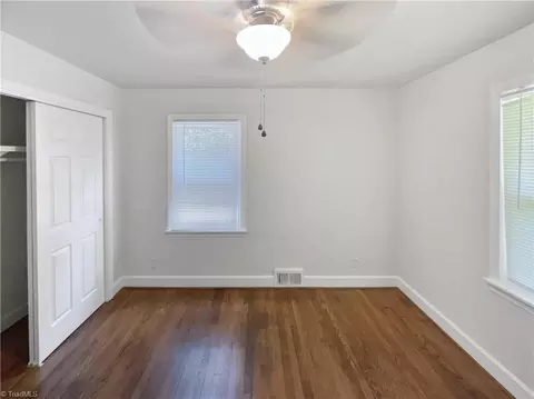Bedroom - 3230 High Cliffs Rd, Pfafftown, NC 27040 photo 4 of 7