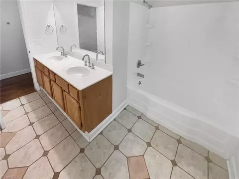 Bath - 3230 High Cliffs Rd, Pfafftown, NC 27040 photo 2 of 4