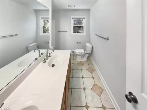 Bath - 3230 High Cliffs Rd, Pfafftown, NC 27040 photo 1 of 4