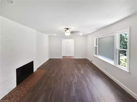 Living - 3230 High Cliffs Rd, Pfafftown, NC 27040 photo 5 of 8