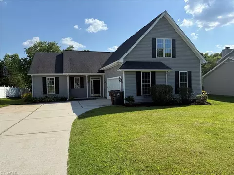 5328 Woodhollow Rd, Mcleansville, NC 27301