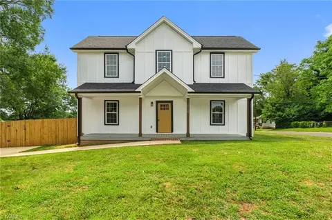 2500 Lomond St, Winston Salem, NC 27127