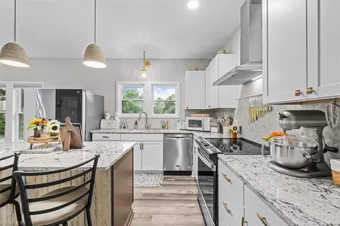 Kitchen - 7517 Nc Highway 62, Trinity, NC 27370 photo 4 of 5
