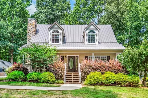 6345 Liberty Rd, Julian, NC 27283
