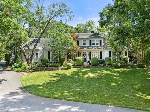 2792 Fieldwood Ct, Winston Salem, NC 27106