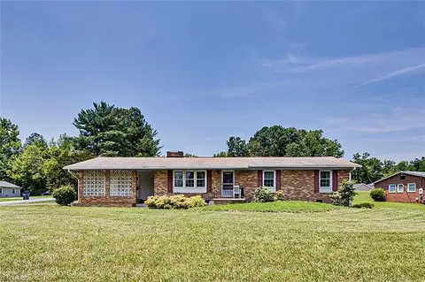 2308 Lambert Dr, Asheboro, NC 27205