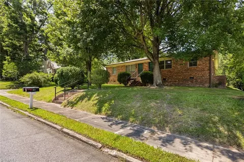 314 Spring St, Thomasville, NC 27360