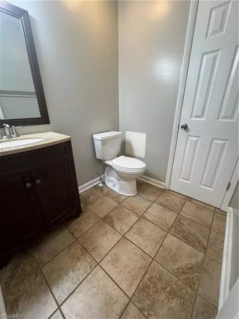 420 Logan Ct, King, NC 27021 photo 9