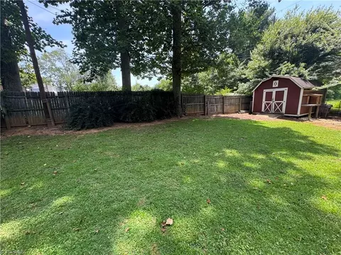 420 Logan Ct, King, NC 27021 photo 27