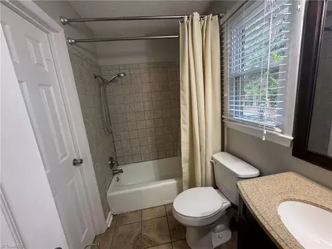 420 Logan Ct, King, NC 27021 photo 6