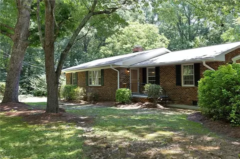 1964 Wellington Rd, Burlington, NC 27217