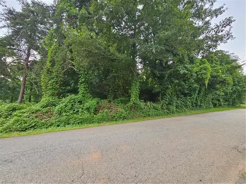00 Walker St, Reidsville, NC 27320