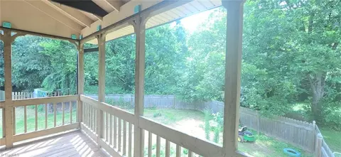 Exterior - 192 Queens Ct, Clemmons, NC 27012 photo 6 of 7