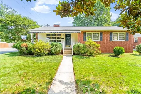 1629 Woodland Ave, Burlington, NC 27215