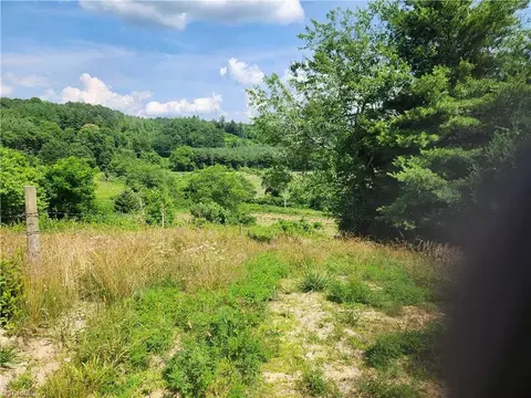 61 Sheriff Rd, Sparta, NC 28675 photo 6