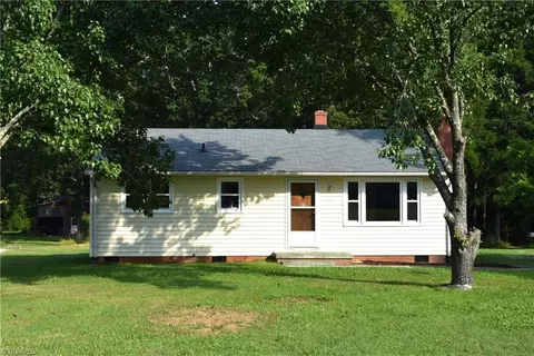 5402 Drake Rd, Greensboro, NC 27407