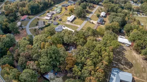 View/Area - 184 Howell Dr, Denton, NC 27239 photo 1 of 3