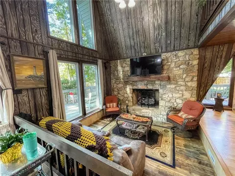 Living - 184 Howell Dr, Denton, NC 27239 photo 1 of 6