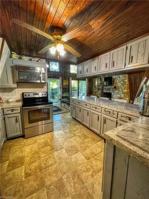 Kitchen - 184 Howell Dr, Denton, NC 27239 photo 5 of 5