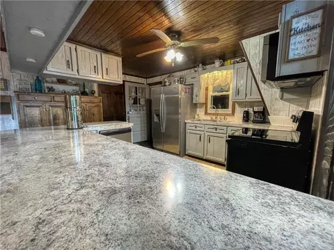 Kitchen - 184 Howell Dr, Denton, NC 27239 photo 2 of 5