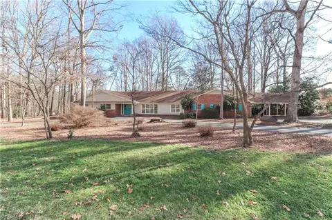 251 E Gleneagles Rd, Statesville, NC 28625
