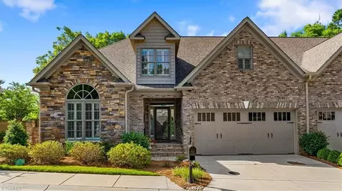 22 Blakeney Pl, Greensboro, NC 27408
