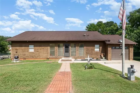 Exterior - 209 Meredith Dr, Trinity, NC 27370 photo 3 of 9