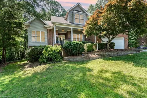 126 Bent Pine Rd, Thomasville, NC 27360