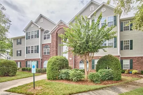 423 Scholastic Dr, Winston Salem, NC 27106