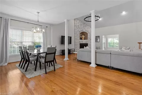 Dining - 975 Boyer Dr, Clemmons, NC 27012 photo 2 of 3