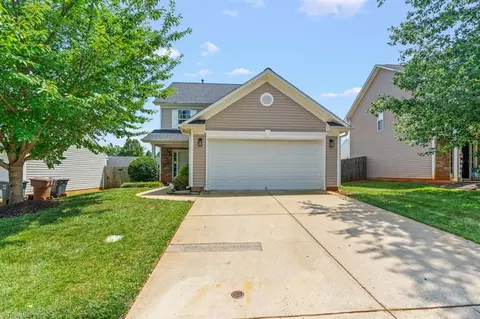 305 Apple Ridge Rd, Greensboro, NC 27406