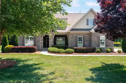 131 Sawgrass Dr, Advance, NC 27006