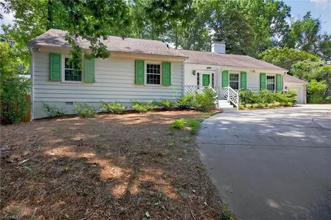 831 Cornwallis Dr W, Greensboro, NC 27408