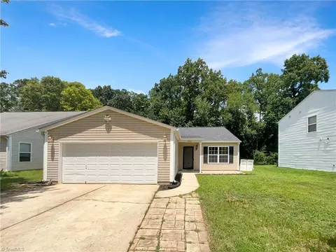 4489 Westhill Pl, Kernersville, NC 27284