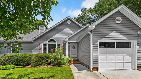 814 James Rd, High Point, NC 27265
