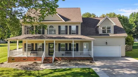 7003 Pearson Run Ct, Summerfield, NC 27358