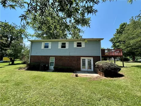 3228 Loftyview Ct W, High Point, NC 27260 photo 21
