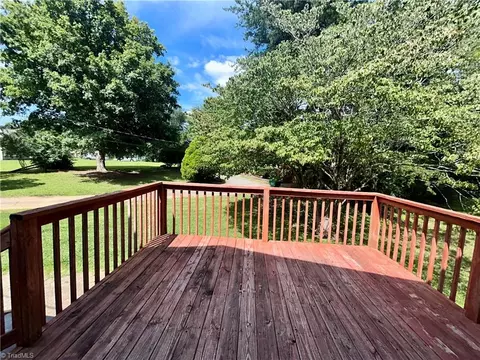 3228 Loftyview Ct W, High Point, NC 27260 photo 22