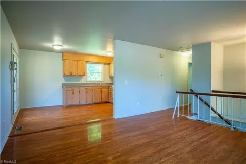 3228 Loftyview Ct W, High Point, NC 27260 photo 3