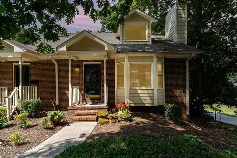 10 Park Village Ln #A, Greensboro, NC 27455