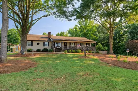 435 Wayne Gobble Rd, Linwood, NC 27299