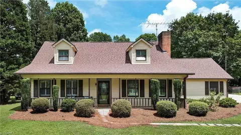 485 Uppergate Ln, Kernersville, NC 27284