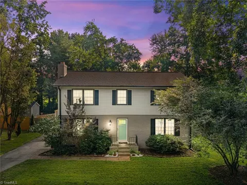 4312 Kingsland Dr, Greensboro, NC 27455