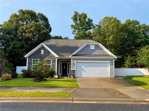 1229 Royal Coach Trl, Kernersville, NC 27284