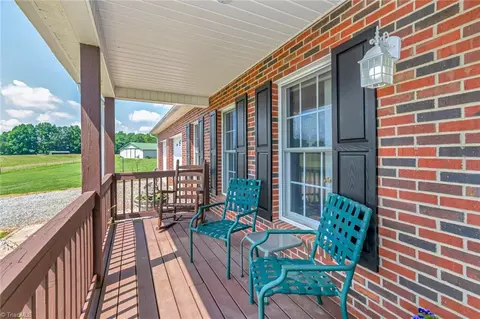 1778 Barker Rd, Roaring River, NC 28669 photo 3