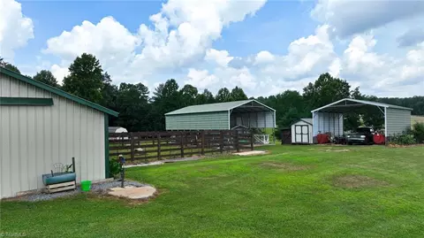 1778 Barker Rd, Roaring River, NC 28669 photo 43
