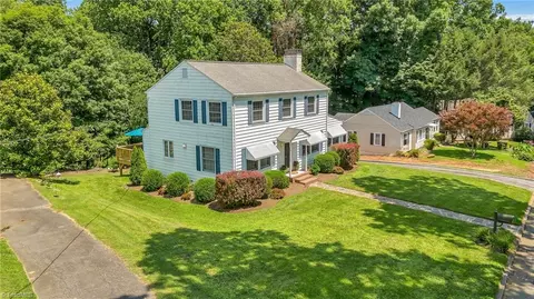 137 Westover Dr, Elkin, NC 28621 photo 4